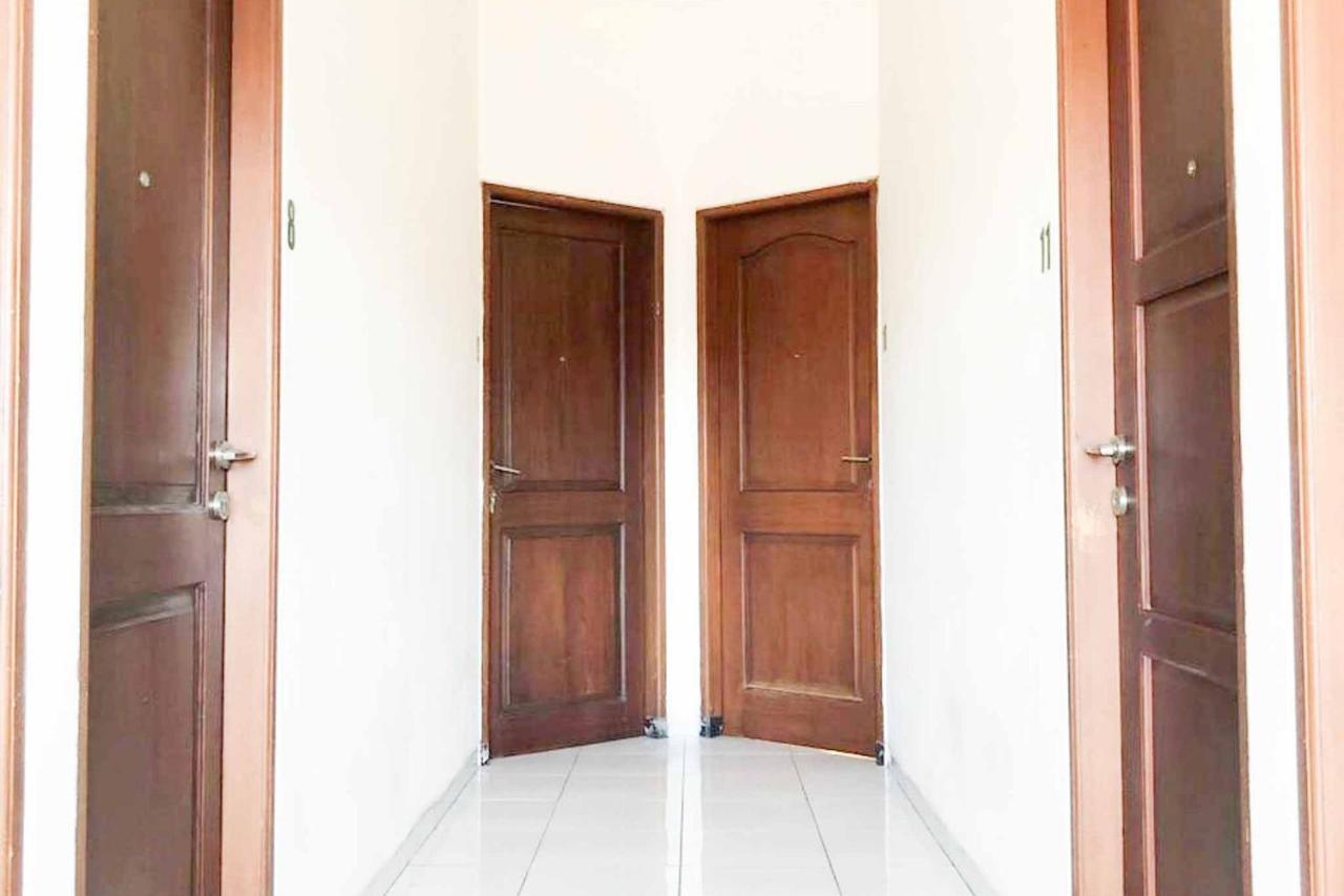 Koolkost @ Raya Ngagel Otel Surabaya Dış mekan fotoğraf